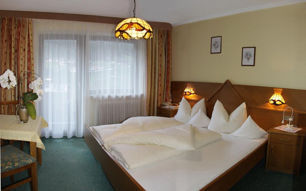 Pension Andreas Solden Exterior photo